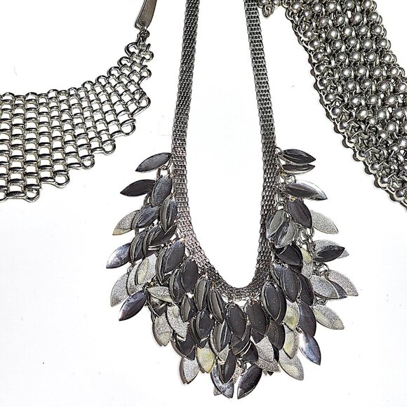 Silver-tone scale mail chain mail feather bib necklace bundle - Picture 2 of 12